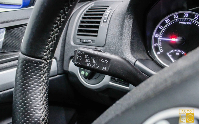 Skoda Octavia cena 27999 przebieg: 289000, rok produkcji 2011 z Odolanów małe 407